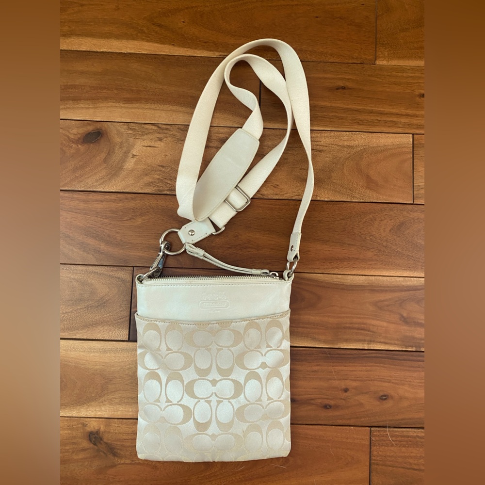 Coach crossbody purse